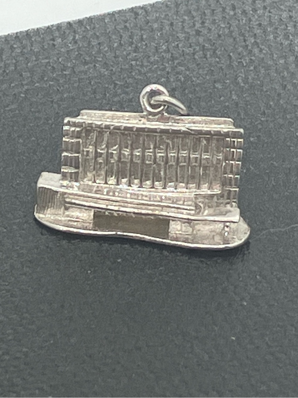 Vtg 925 Sterling Silver Alberta Jubilee Auditorium Edmonton Charm